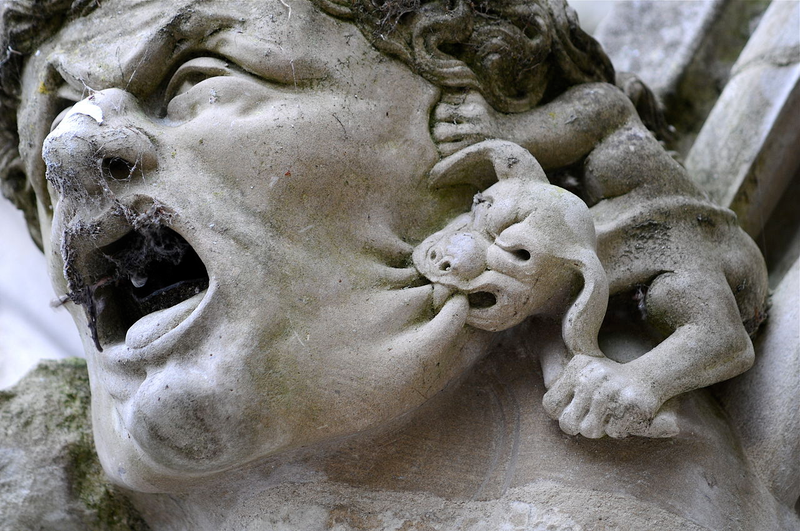 Illustration for article titled A Menagerie of Church Gargoyles Includes Aliens and Astronauts